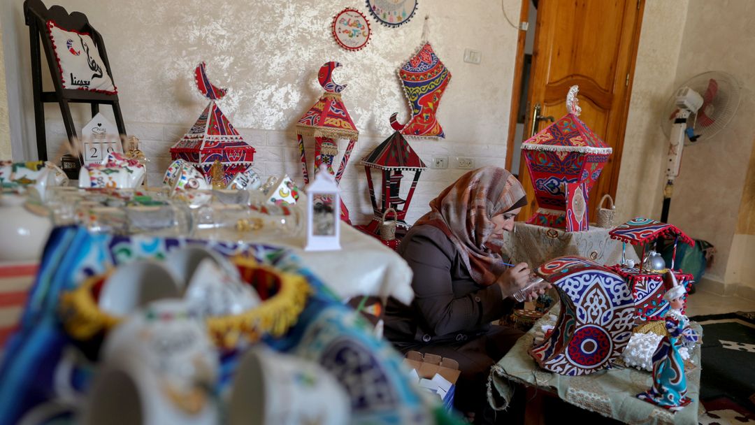 German Muslim designs unique decorations for holy month | Money Talks