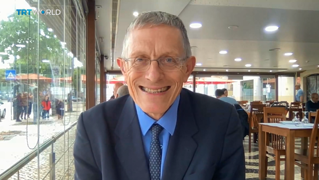 Qantas promises direct flights from Sydney to New York and London