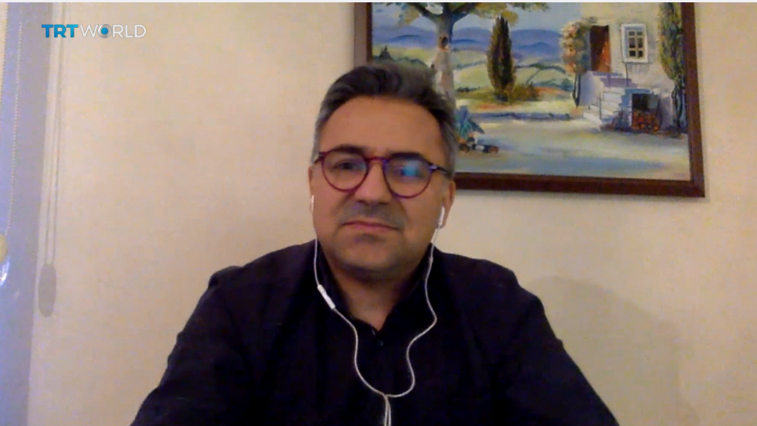 Boat carrying about 400 people adrift between Greece and Malta