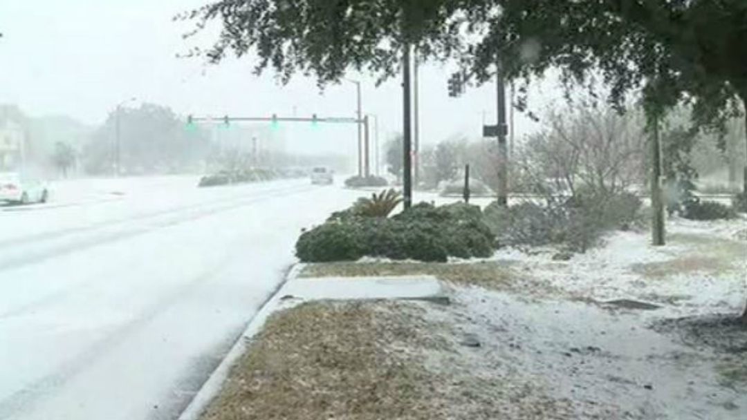 US Cold Snap: Southern states hit by rare winter storm