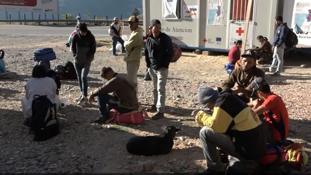 Venezuela in Turmoil: Thousands of people are leaving Venezuela