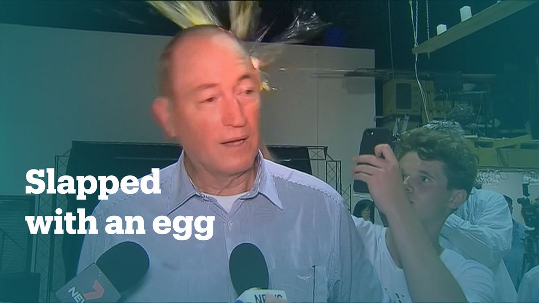 The moment when Australian Senator Fraser Anning was egged during a news conference