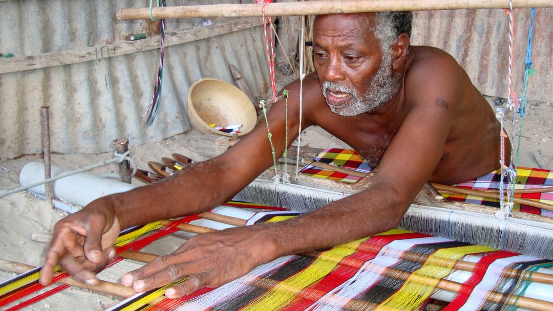 Somalia's Traditional Fabric: Alindi weavers say craft threatened by imports