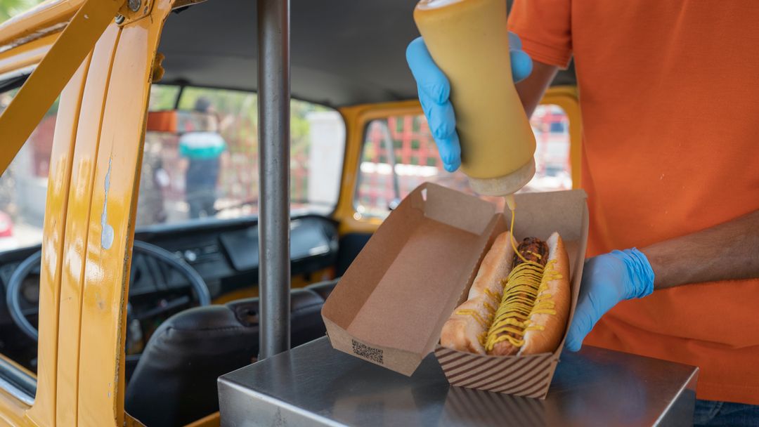 Palestinian food trucks see rising demand during pandemic | Money Talks