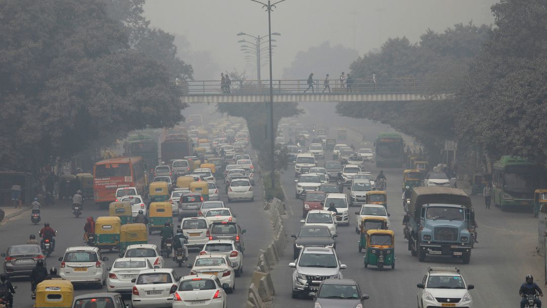 Delhi Pollution: Smog becoming serious threat in Indian capital
