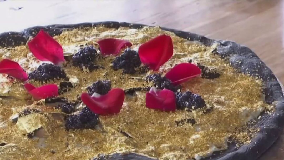 Money Talks: New York restaurant serves dishes made of gold