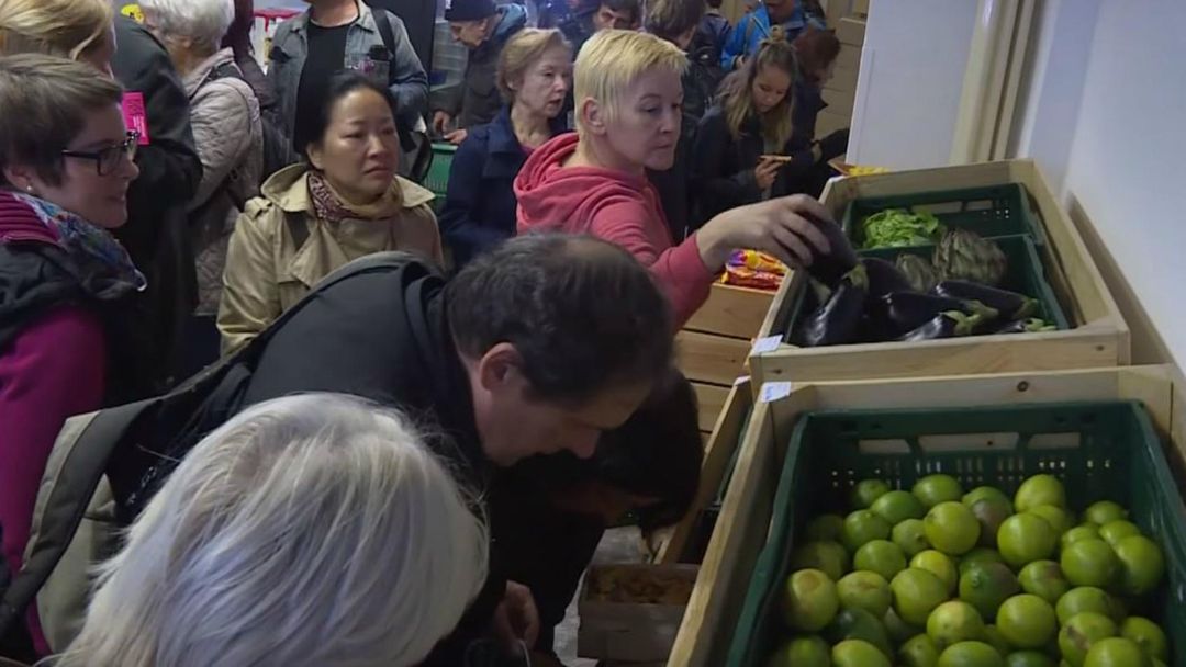 Money Talks: German supermarket plans to reduce food waste