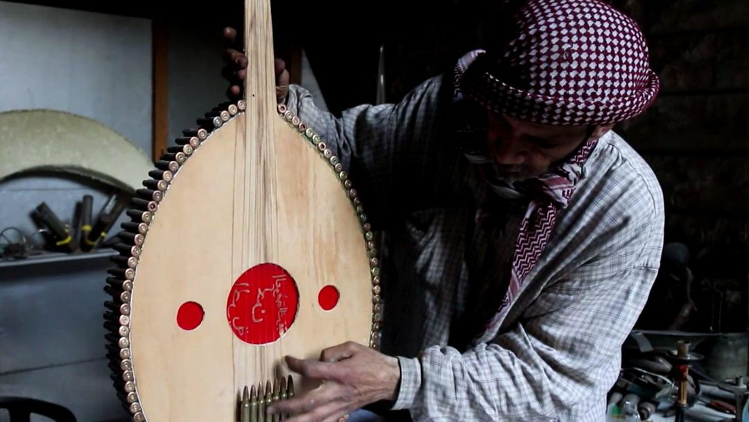 The War in Syria: Douma artist makes the most of war remnants