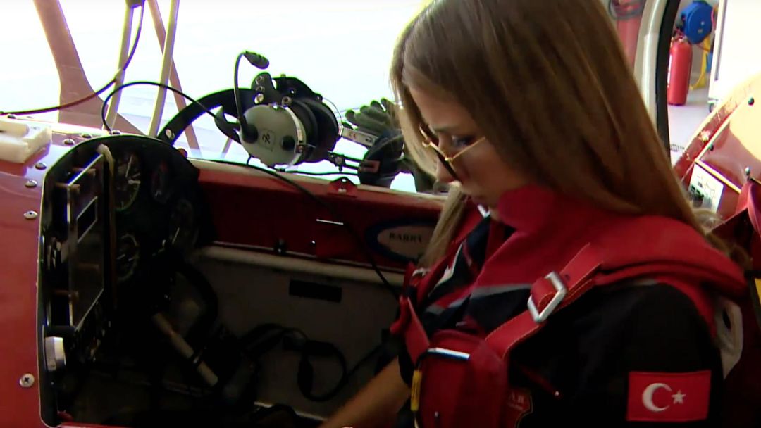Flying High: Meet Turkey's first female aerobatics pilot