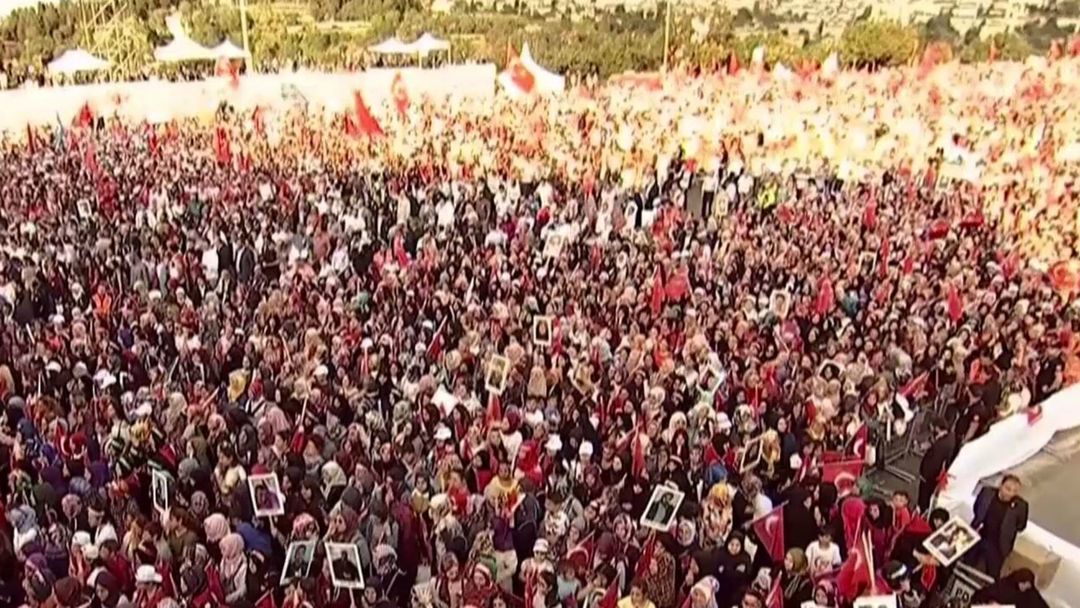 July 15 - A Night of Defiance: Thousands of citizens join march on July 15 Martyrs Bridge