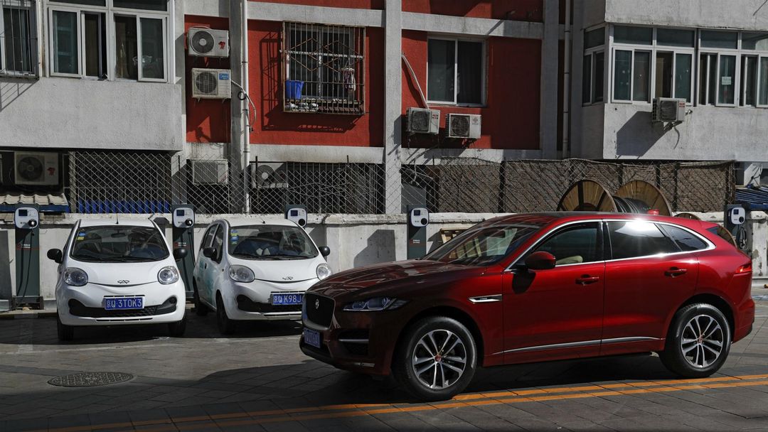 Climate Change: China encourages drivers to go green