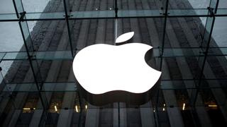 Apple makes history by hitting market valuation of $3T