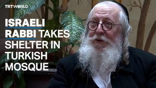 Israeli rabbi takes shelter in mosque during snowstorm in Istanbul