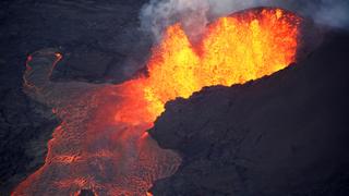 Hawaii Volcano: Tourist injured by 'shooting lava' from Kilauea