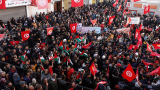 Tunisia’s enduring crisis | Bangladesh fighting for wages | Questioning call-out culture