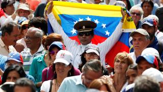Venezuela in Turmoil: Maduro and Guaido renew calls for support