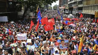 Breaking News: Pro-Maduro supporters rally in his support
