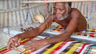 Somalia's Traditional Fabric: Alindi weavers say craft threatened by imports