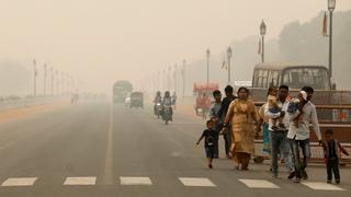Firm offers cleaner transport in polluted Delhi | Money Talks
