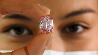 Russian pink diamond autioned off for $26.6 million | Money Talks