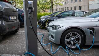 Carmakers, rental firms cash in on electric vehicle boom | Money Talks