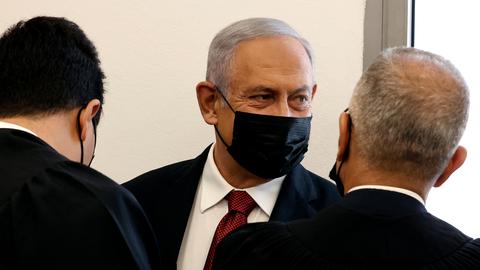 Netanyahu negotiates plea deal in corruption trial