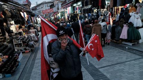 Turkiye's central bank keeps key interest rate unchanged