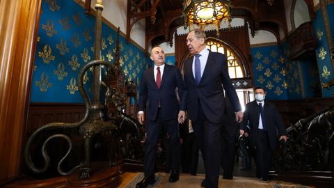 Türkiye to Russia: Ukraine 'war' must stop