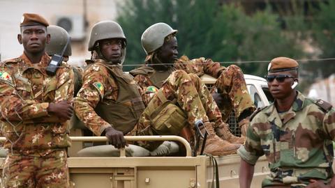 Suspected Daesh attack kills dozens of Mali soldiers