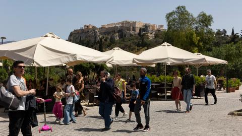 Italy, Greece relax Covid-19 restrictions ahead of peak tourist season