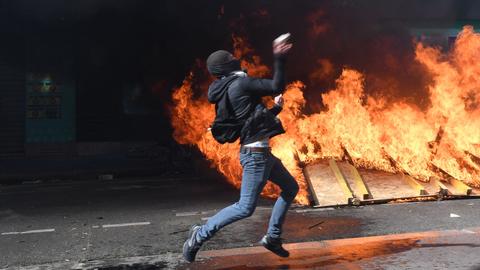 Violence erupts at Paris rally protesting Macron's policies on Labour Day