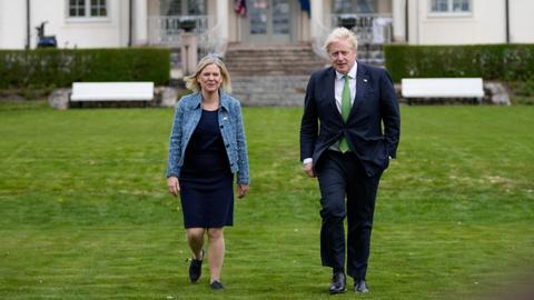 UK promises to defend Sweden if attacked as two nations sign defence pact