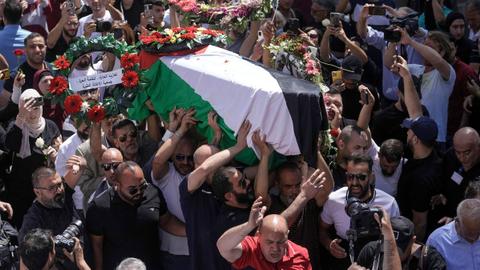 Israeli police attack mourners at Shireen Abu Akleh's funeral