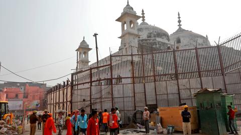 Indian court orders Muslims to limit gathering at Gyanvapi Mosque
