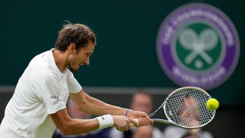 Wimbledon loses ranking points over ban on Russian, Belarusian players