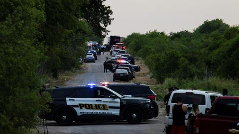 Dozens found dead in trailer in US state of Texas