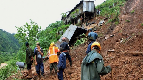 Many people dead as massive landslide hits northeast India