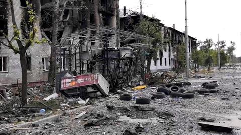 Russia claims full control of Ukraine's Luhansk with capture of last city