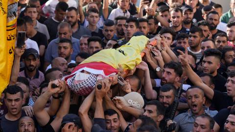 Palestinian teen shot by Israeli troops dies in occupied West Bank