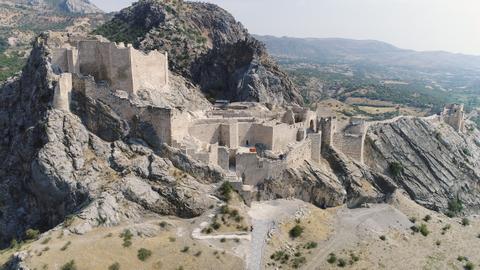 Ancient Kahta Castle opens its doors to visitors in Türkiye’s Adiyaman