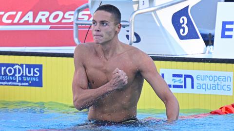 Popovici breaks world 100m freestyle record at European Championships