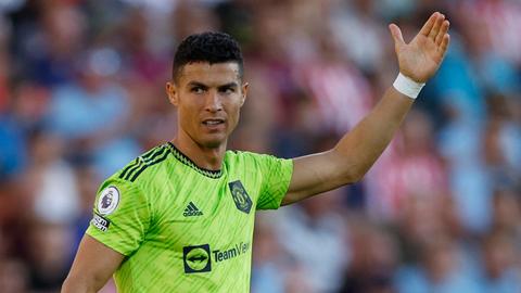 Ronaldo receives warning from UK police after smashing fan's phone