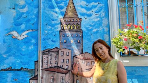 City of dreams: Uzbek painter brings nondescript Istanbul district to life