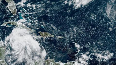 Tropical Storm Ian intensifies, heads to Cuba, Florida