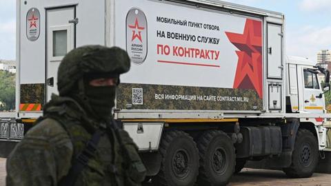 Man opens fire at Russian mobilisation centre, recruiter wounded
