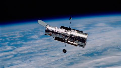 NASA, SpaceX to study ways to boost Hubble telescope's orbit