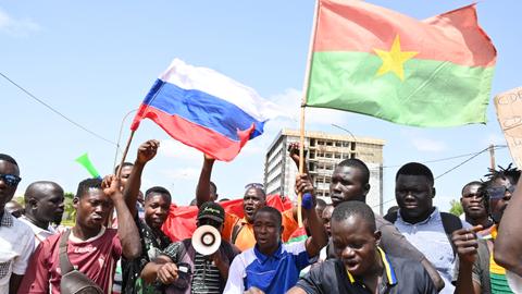 Pro-Russia protesters rally in Burkina Faso capital after second coup
