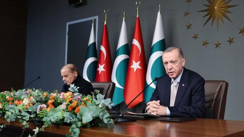 Erdogan: Türkiye developing trilateral ties with Pakistan, Azerbaijan