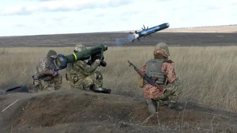 Pentagon mulls sending 100-mile strike weapon to Ukraine: report