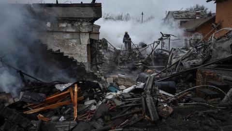 Live blog: Ukraine warns of fresh Russian missile strikes